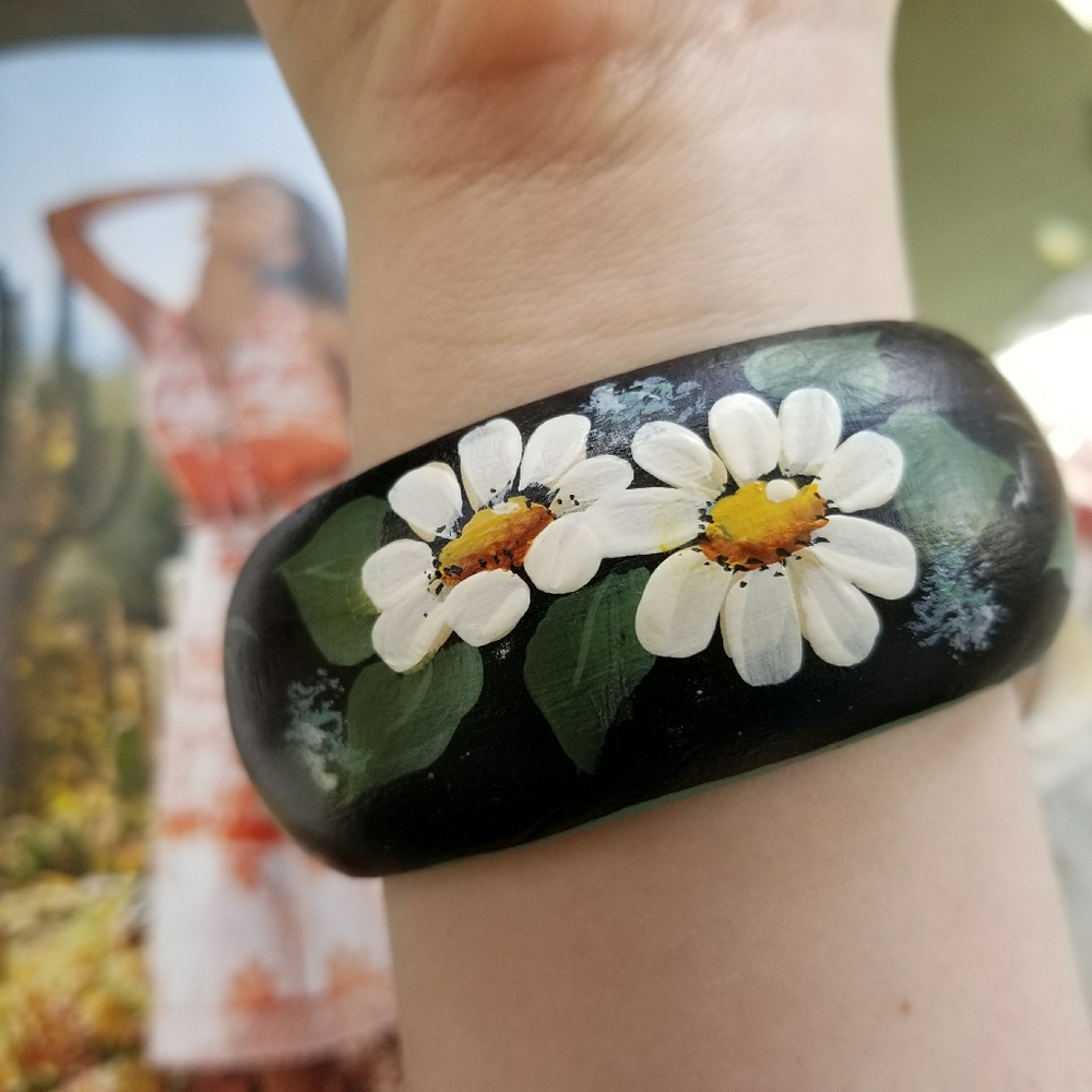 Relisted -Vintage daisy garden bangle bracelet wood black - Picture 7 of 10